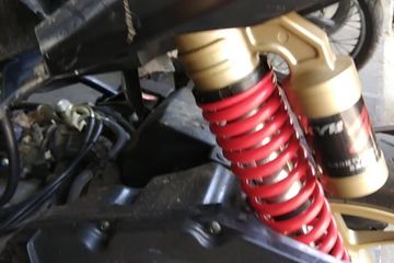 Harga Shock Kyb Zeto Vario 125. Ada Tiga Jenis, Sokbreker Belakang KYB Tersedia Buat Motor Apa Saja?