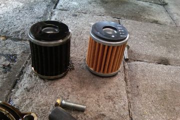 Harga Filter Oli Motor Vario 125. Jangan Terlewat, Ini Efeknya Kalau Telat Ganti Filter Oli Mesin Motor
