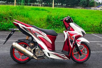 Modif Vario Techno Merah. Baju Merah dan Sedikit Part Merah Bikin Honda Vario 150 Makin Istimewa