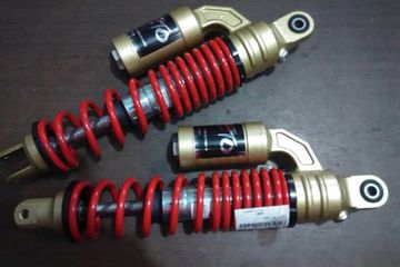 Harga Shock Kyb Zeto Vario 125. Dua Pilihan Sokbreker KYB Zeto Buat Honda PCX 150, Tinggal Pasang