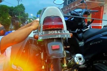 Vario 150 Vs Jupiter Mx King. Honda MegaPro Kecepatan Tinggi, Sambut Vario 150 Melebar, Dua