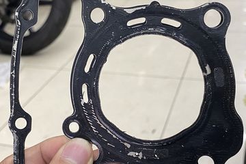 Paking Radiator Vario 150. Begini Ciri Paking Head Motor Mulai Bocor, Wajib Langsung Diganti Baru