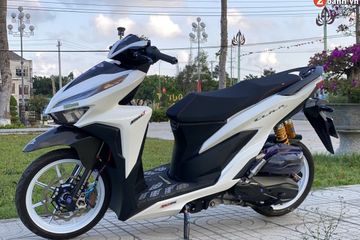 Modifikasi Vario 150 Putih Simple. Modifikasi Proper Honda Vario 150, Pasang Part Premium dan Berjubah Putih Elegan