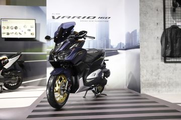 Modifikasi Vario Pakai Visor Nmax. Honda Vario 160 Tampil Beda, Pakai Windshield Besar Ala PCX, Usung Konsep City Touring
