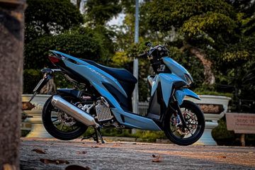 Knalpot Leovince 4 Road Vario. Honda Vario 150 Tambah Elegan Diperkuat Pelek Palang Delapan RCB