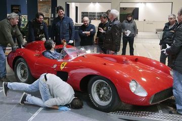 Vario 125 Warna Merah Ferrari. Identik Sama Hari Raya Imlek 2023, Warna Merah juga Punya Arti Tersendiri Bagi Ferrari Lho