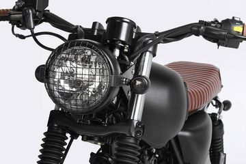 Motor Vario Japstyle. Bergaya Japstyle dari Lahir, Motor Retro 125 Cc Ini Performanya Beda Tipis dari Kawasaki KLX150