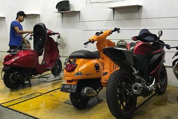 Cara Memasang Skotlet Motor Vario. Supaya Awet Lama, Ini Tips Merawat Lapisan Stiker di Bodi Motor