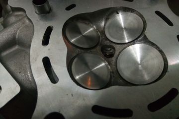 Perbedaan Klep Beat Dan Vario. Ukuran Klep IN Dibuat Lebih Besar Dari EX, Ahli Beberkan Kegunaannya