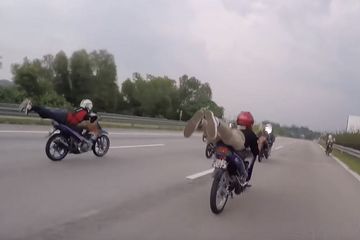 Nama Motor Balap Liar Keren. Ngeri Bro, Inilah Nama Ajang Balap Liar Paling Ekstrem di Malaysia!