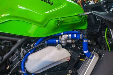 Harga Selang Radiator Motor Vario. Salah Beli Bikin Bahaya, Ini Ciri Selang Radiator Motor Aftermarket Yang Asli
