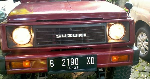 Cara Mengganti Bohlam Depan Vario 125. Berita Foto: Cara Mengganti Lampu Depan Suzuki Katana atau Jimny