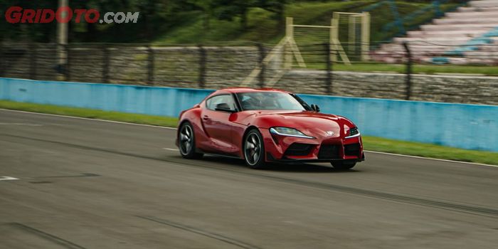 Aksesoris Honda Vario 110 Fi. Mencicipi Toyota GR Supra Langsung Di Sirkuit Sentul