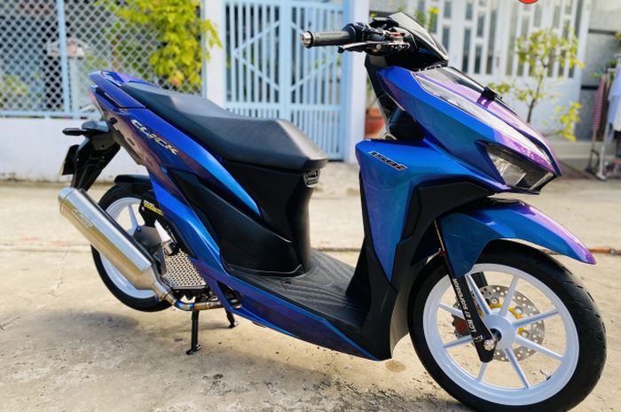 Modifikasi Honda Vario Cat Bunglon. Honda Vario 150 Proper Matic, Part Serba Mewah, Bodi Dicat Bunglon