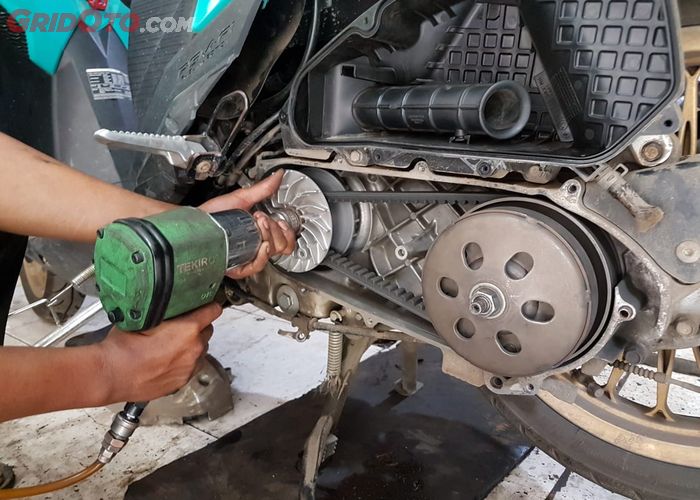 Cara Service Cvt Vario 125. NASSIT