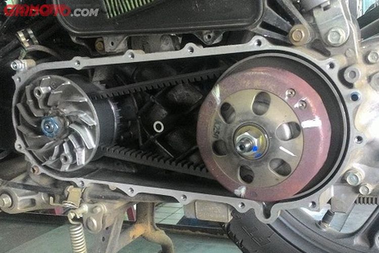 Harga Blok Cvt Vario 125 Ori. V-belt Motor Sudah Harus Ganti? Segini Harga Ori-nya Buat Ragam Skutik Honda
