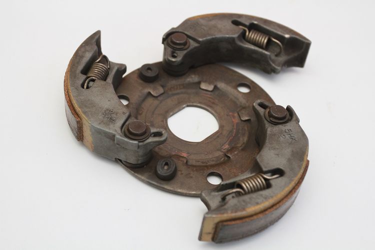 Harga Ganti Kampas Ganda Vario 125. Tips Beli Motor Matic Bekas, Ganti Kampas Ganda Wajib Satu Set!