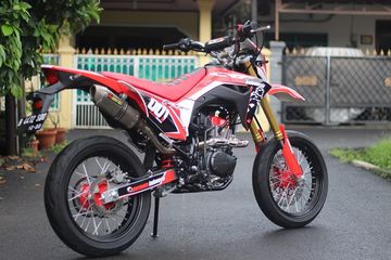 Modifikasi Vario Jadi Supermoto. Kece Badai, Honda CRF150L Berubah Wujud Jadi Supermoto
