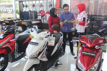 Harga Motor Vario 2020 Cash. Motor Baru Honda BeAT Agustus 2020, Mau Beli Cash atau Kredit? Ini Perinciannya