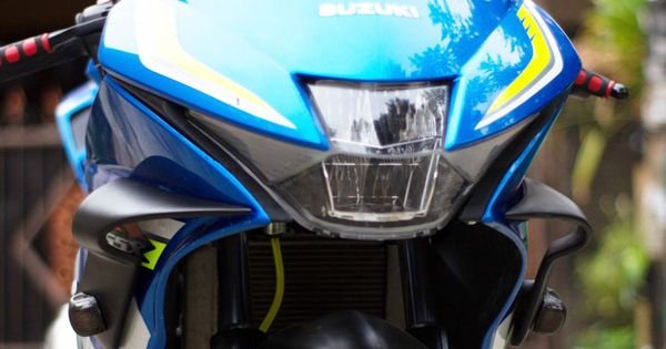 Cara Pasang Winglet Led Vario 150. Suzuki GSX-R150 Kayak Motor MotoGP, Ini Cara Pasang Aero Fairingnya
