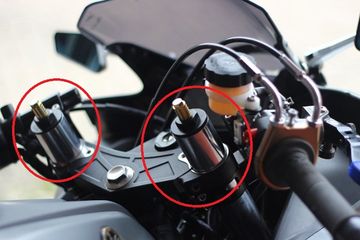 Menurunkan Shock Depan Vario 125. Sokbreker Depan Sengaja Dibikin Pendek, Beban Komstir Nambah, Rawan Oblak