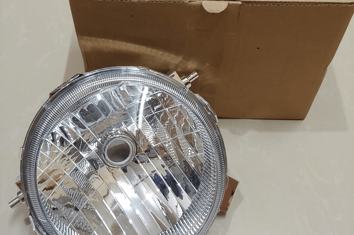 Harga Kaca Lampu Depan Vario 125 Original. Kenali Bedanya, Ini Ciri Reflektor Headlamp Orisinil dan KW di Pasaran