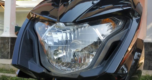 Cara Ganti Lampu Depan Vario. Lampu Dekat Mudah Putus, Begini Cara Ganti Lampu Depan Suzuki Nex II