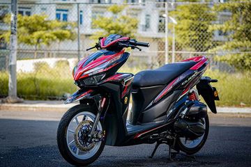 Modifikasi Vario 150 Warna Hitam Merah. Honda Vario 150 Dimodif Simpel, Bodi Stylish, Kaki-kaki Impresif