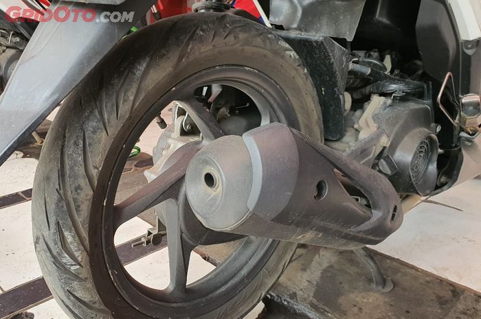 Penyebab Vario 125 Ngempos Saat Dingin. Knalpot Motor Keluar Asap Putih Saat Mesin Dingin, Part Kecil Jadi Penyebabnya