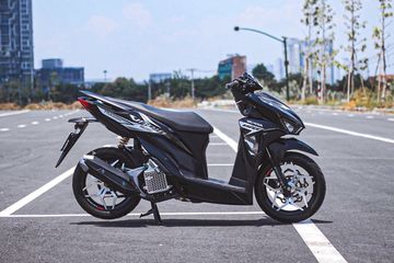 Vario Modif Black. Black or White, Modiifikasi Honda Vario 150 Dengan Bodi Belang