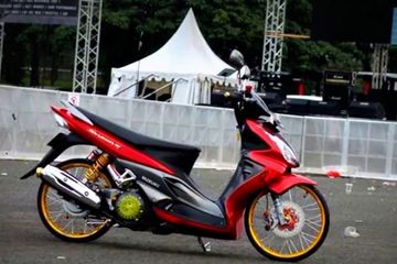 Cara Pasang Shock Tabung Vario 125. Begini Triknya Pasang Sokbreker Motor Lain Ke Motor Matic Suzuki