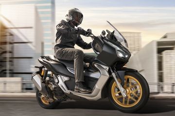 Harga Motor Vario Otr Makassar. Honda ADV150 Miliki Tiga Warna Baru, di Makassar Harga Rp 500 Ribuan Lebih Mahal dari Laman Resmi AHM