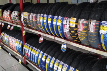 Harga Ban Tubeless Motor Vario Depan. Harga Ban Tubeless Ring 14 Untuk Motor Matik Mulai Rp 140 Ribu, Ada 6 Tipe Nih