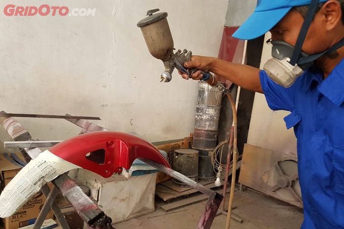 Biaya Ngecat Motor Vario Full Body. Biaya Cat Motor Di Bengkel Spesialis, Harga Mulai Rp 100 Ribuan!