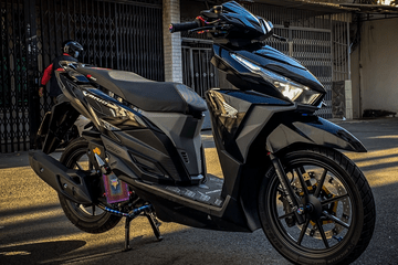 Tampak Depan Honda Vario 150. Diam-diam Sangar, Honda Vario 150 Mewah Cangkok Part Jutaan Rupiah