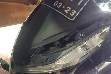 Cara Membuka Kepala Motor Vario 150. Simpel, Begini Cara Buka Windshield Motor Honda PCX 150, Awas Selek
