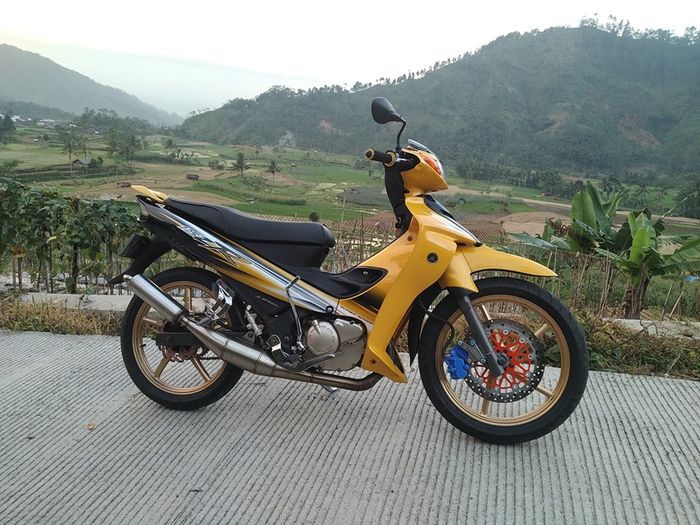 Harga Velg V Rossi Copy Vario 150. Ini Pelek Yang Sedang Laris Manis Di Pasaran Disangsikan Mutunya Tapi Ternyata Kuat