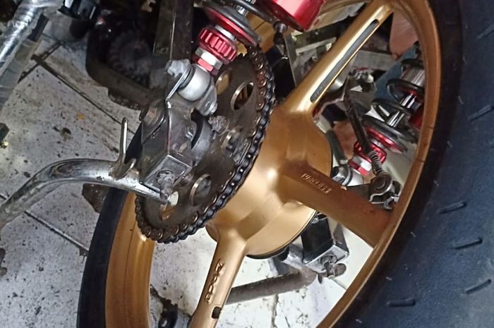 Berat Velg Rcb Vario. Ini Dia Pelek Yang Sedang Ramai Dipakai Di Road Race Dan Dragbike