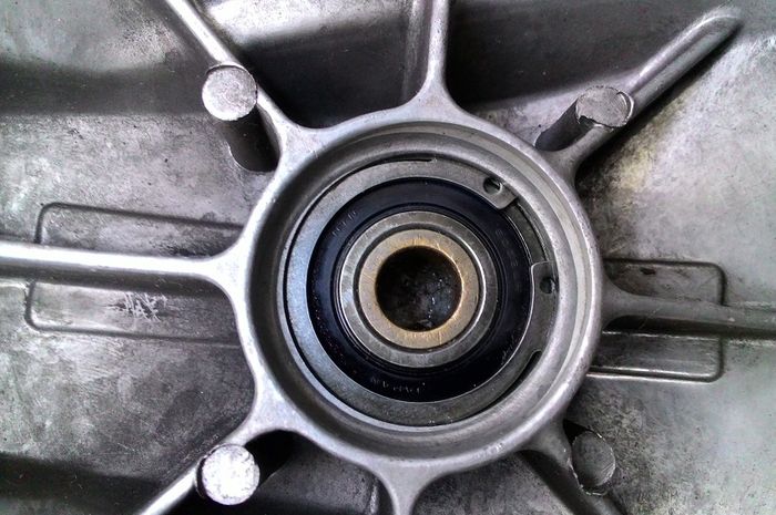 Bearing Cvt Vario 110 Fi. Bunyi Kasar CVT Sirna Syaratnya Ganti Bearing Yang Tanpa Kuningan