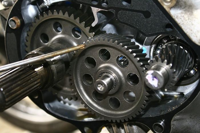 Harga Gear Box Vario 110 Karbu. Ngacir dan Irit Tarikan Motor Matic Karena Gir Rasio Dibubut