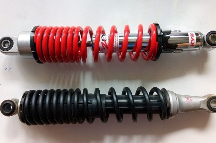 Cara Pasang Shock Showa Vario 125. Subtitusi Sok Belakang Honda Supra X125 FI, Bisa Pakai Sok Motor Ini