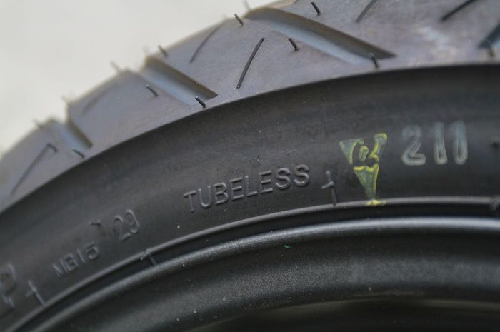 Harga Velg Bintang Vario Techno. Awas Tidak Semua Pelek Bisa Dipasang Ban Tubeles, Ini Cirinya