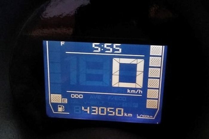 Apakah Speedometer Digital Motor Bisa Diubah. Pedagang Curang, Odometer Motor Seken Dibikin Rendah, Ini Trik Mudah Mengenalinya