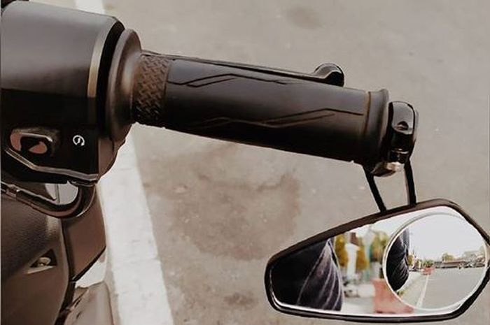 Spion Bar End Vario 150. Terbongkar Motor Pakai Spion Jalu Atau Bar End Bisa Lolos Tilang, Begini Alasannya