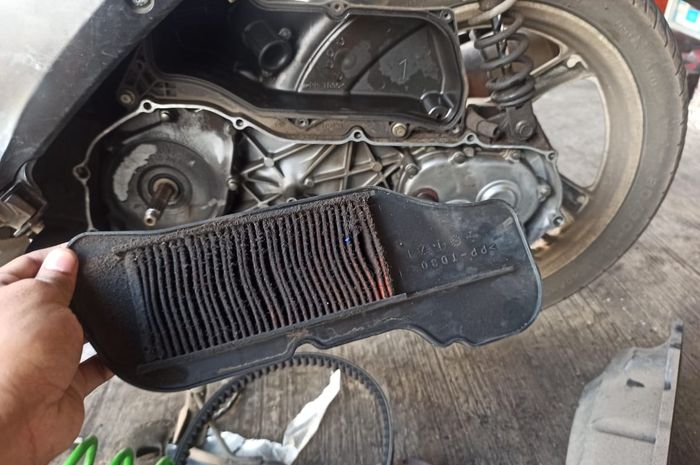 Harga Filter Udara Vario Karbu. Jarang Diperhatiin, Padahal Filter Udara Motor Kotor Dampaknya Bisa Begini