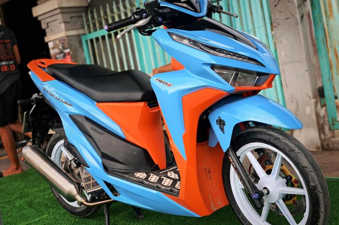 Vario 150 Modif Racing. Modifikasi Honda Vario 150 Tampil Unik Pakai Livery Ala Gulf Racing