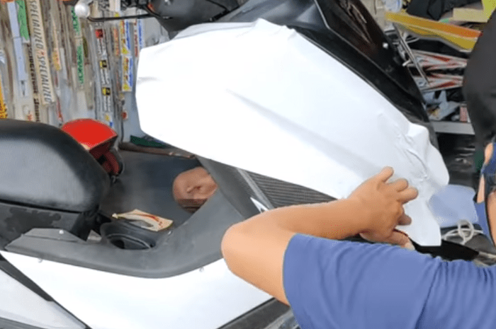 Stiker Untuk Body Motor Vario. Ganti Warna Body Motor Atau Mobil Pakai Stiker Gak Dilarang Polisi, Asal Langsung Lakukan Ini Setelahnya