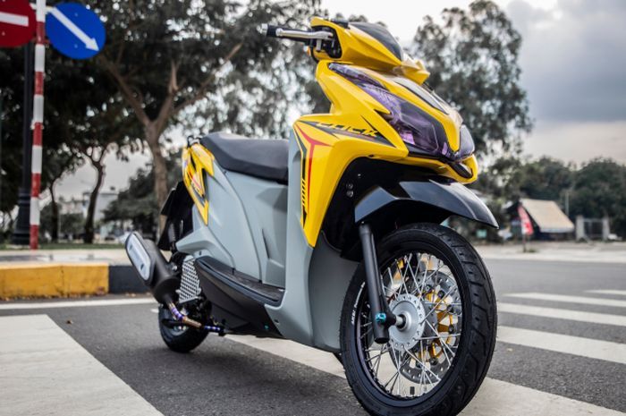 Honda Vario 125 Warna Abu Abu. Desainnya Makin Elegan, Modifikasi Honda Vario 125 Penuh Spare Part Hedon