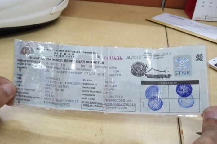 Harga Pajak Motor Vario Pertama. Kaget Bayar Pajak Motor Kok Lebih Mahal dari yang Lain? Buruan Cek Angka Ini di STNK Bro