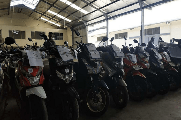 Motor Vario Bekas Bekasi Timur. Sikat Bro Motor Bekas di Balai Lelang, Honda BeAT dan Vario Cuma Rp 2 Jutaan